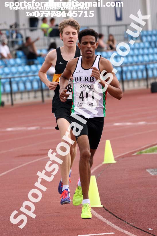Mens under-20s 5000 metres, Northern Senior and Under-20s Champs., Sports City, Manchester. Photo: David T. Hewitson/Sports for All Pics